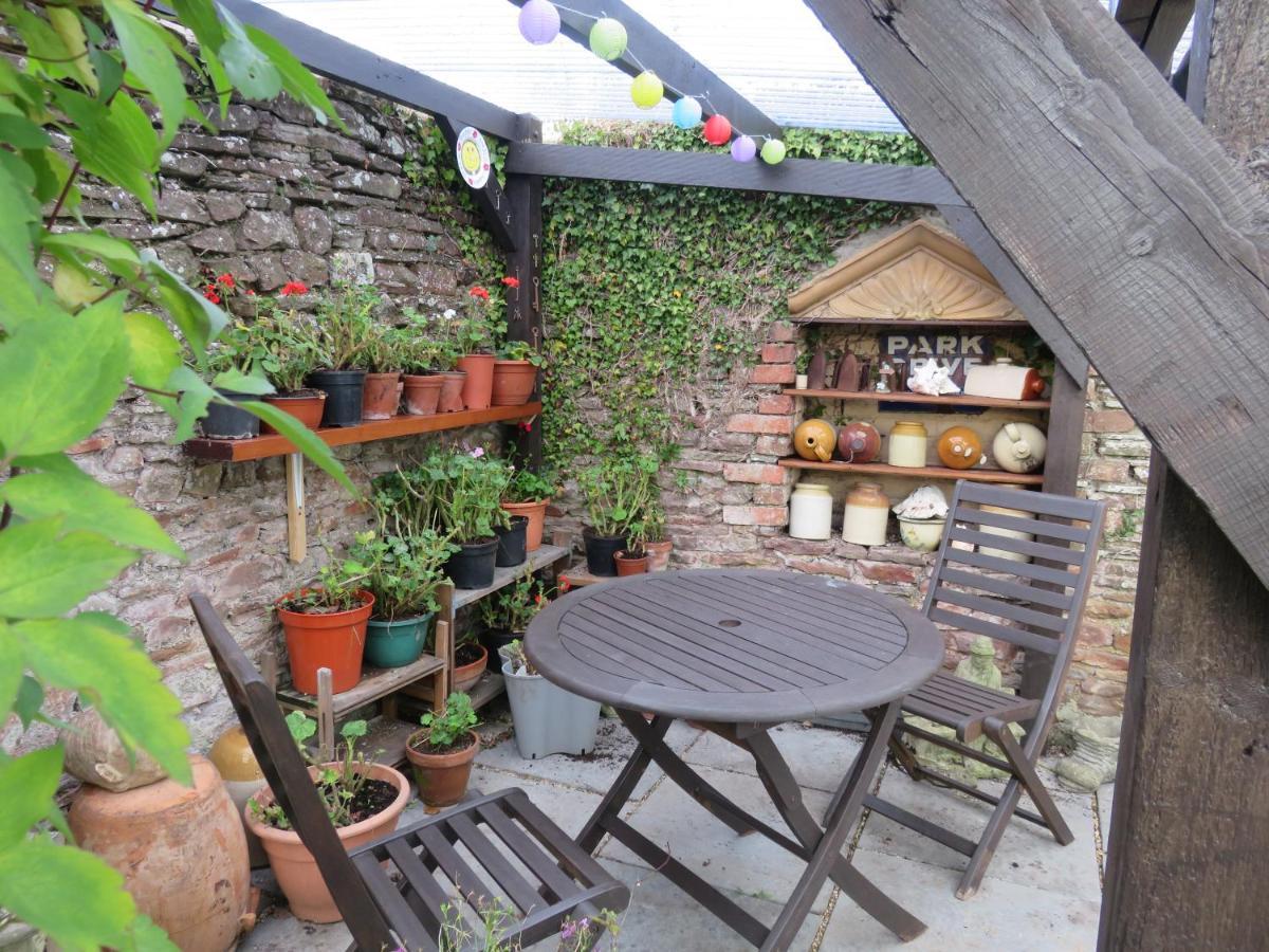 Little Orchard Apartment Pont Yates 외부 사진